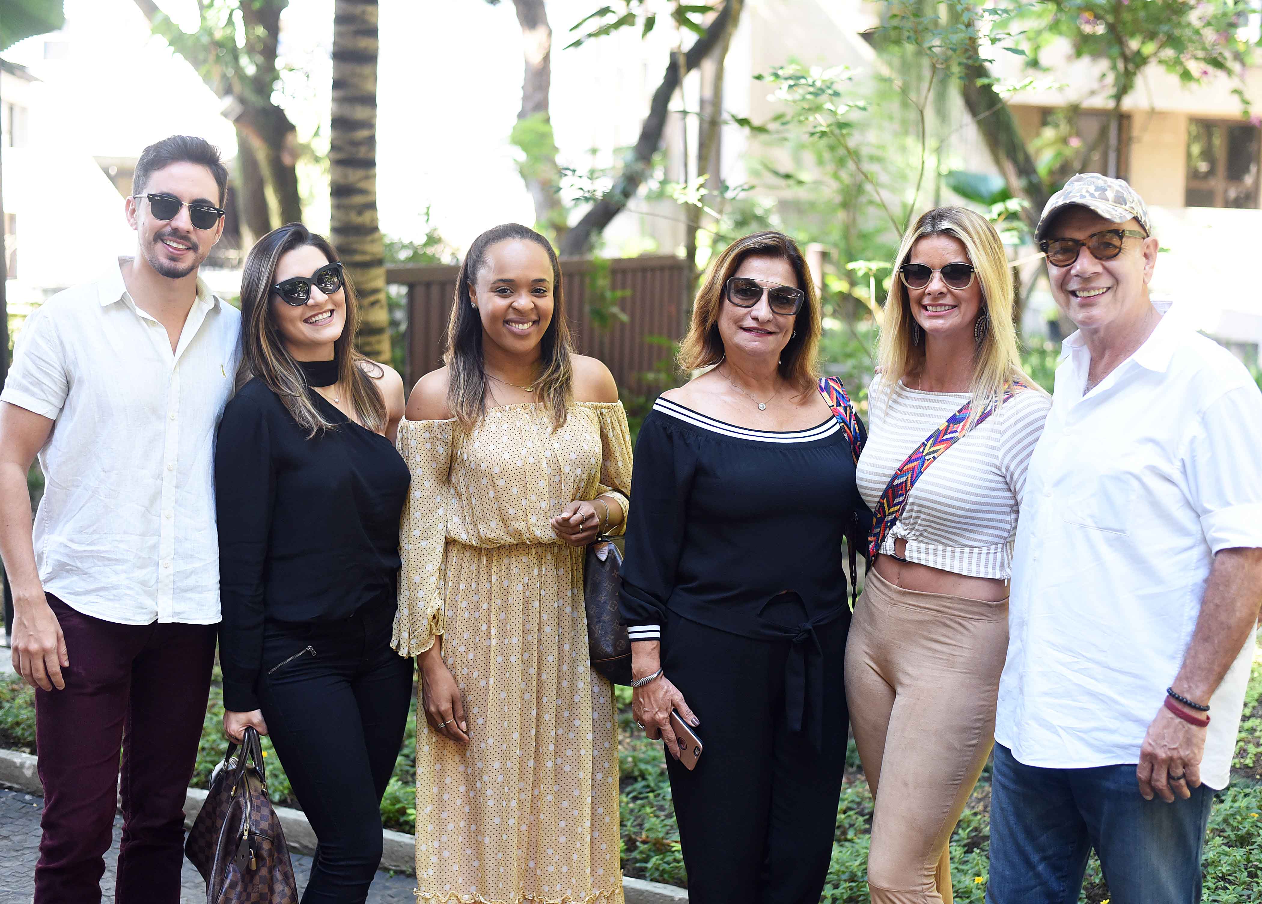 Bernardo Felippe, Monique Pampolha, Hannah Cabral, Tania Braida, Carla Pimentel e Caco Borges