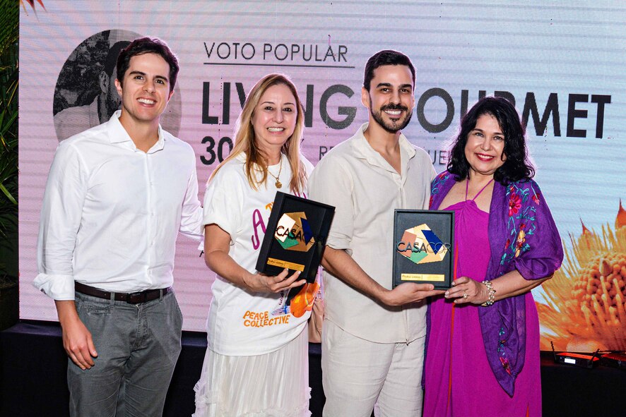 Felipe Caroni, Viviane Simões, Renzo Cerqueira e Rita Tristão.